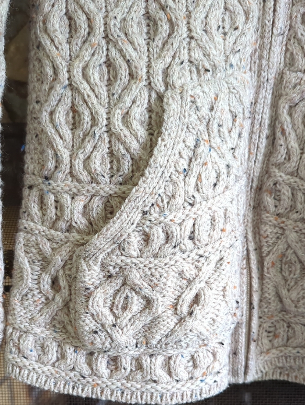 Aran Mor Oatmeal Merino Wool Cable Knit Hooded Cardigan Sweater - Picture 5 of 6